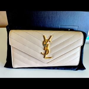 Large YSL Grain de Poudre Leather Flap Wallet in Nude Powder
